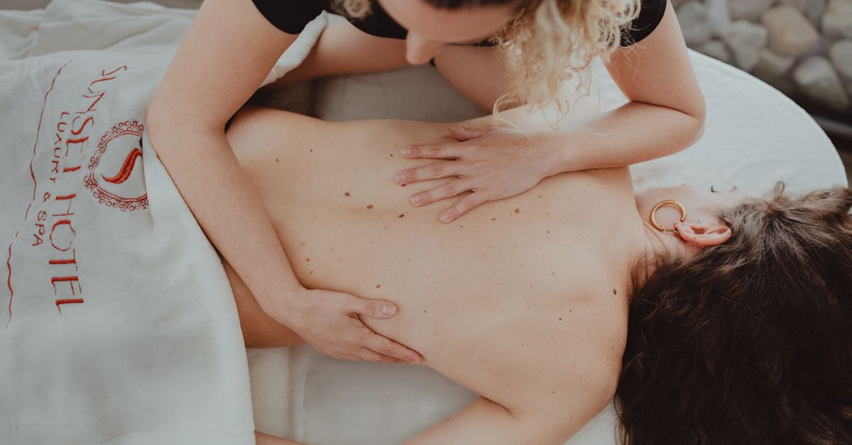 Natural Ingredients in Beauty Services: A Gold Coast Spa Perspective