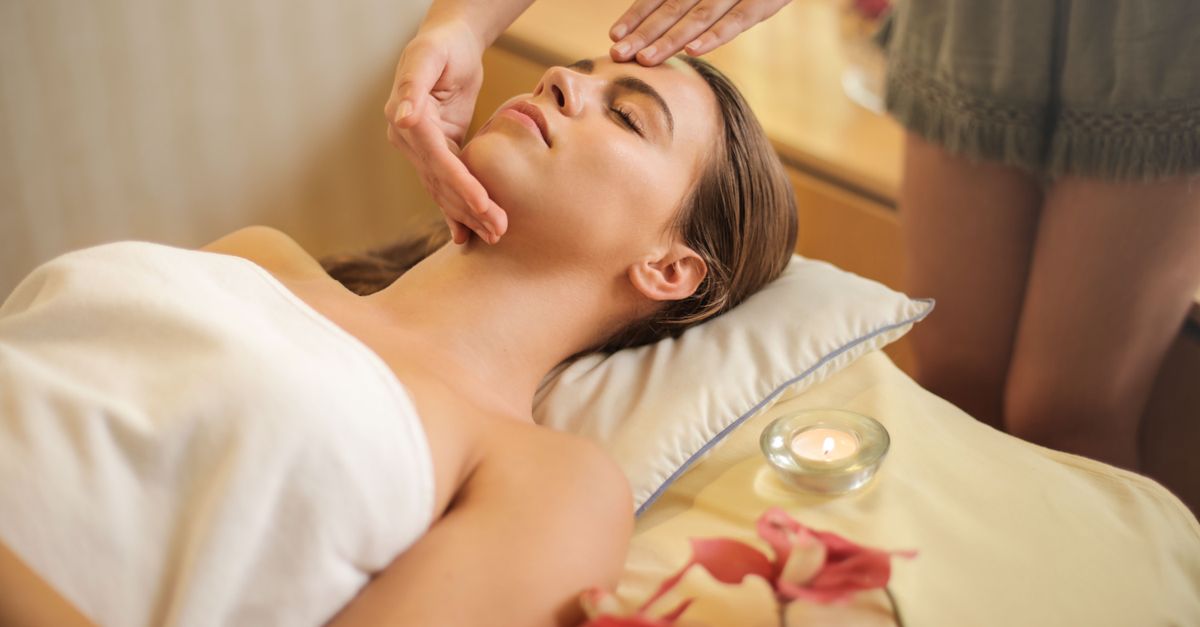 The Benefits of Incorporating Sauna Sessions into Your Spa Day